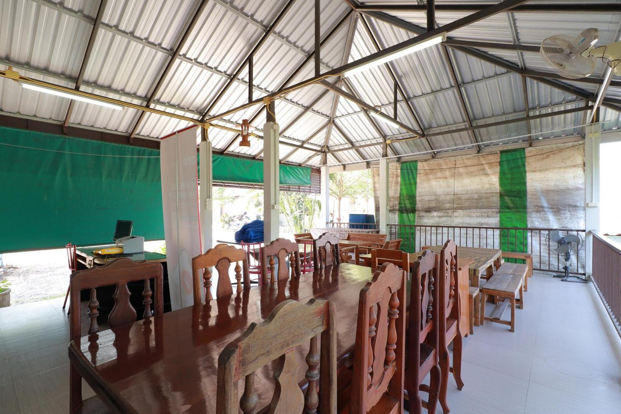 Oyo 553 Kongsup Resort Lamphun Exteriör bild