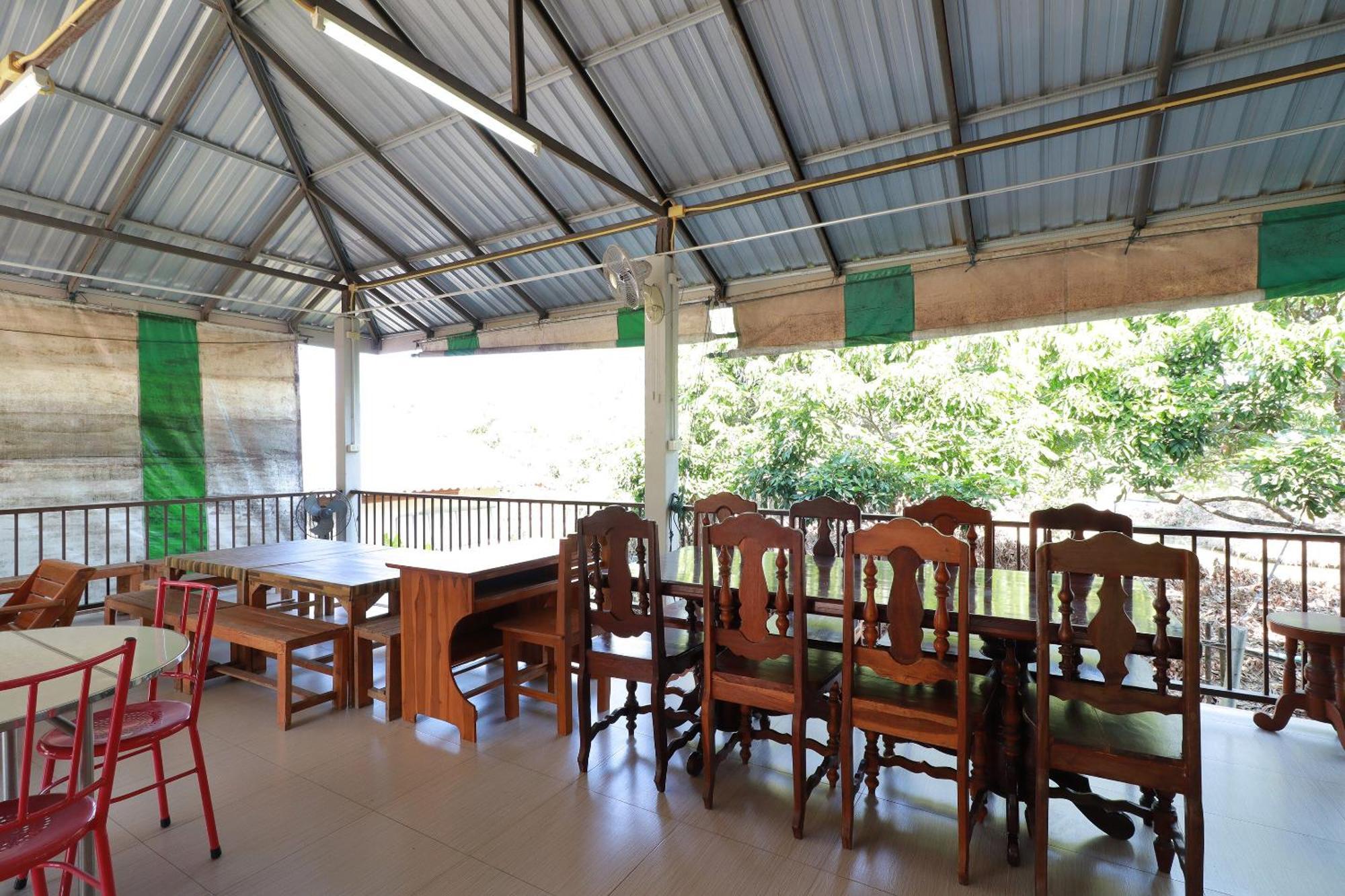 Oyo 553 Kongsup Resort Lamphun Exteriör bild
